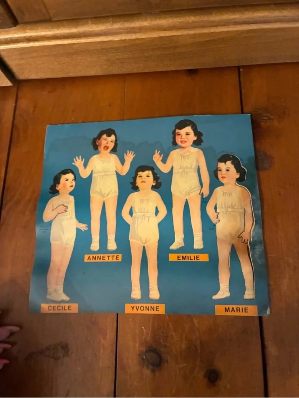The Dionne Quintuplets Dolls & Costumes Cut-Out Book 1984